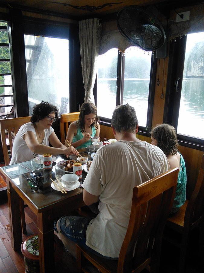 Nam Phuong Hotel Dong Khe Sau Dış mekan fotoğraf